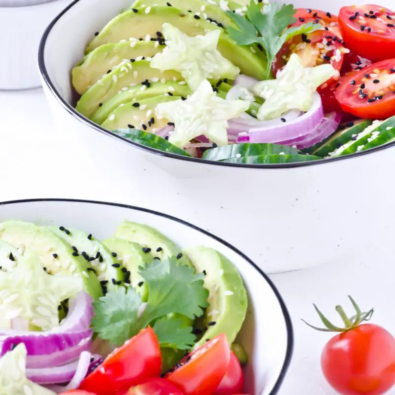Sommerlicher Avocado Gurken Salat