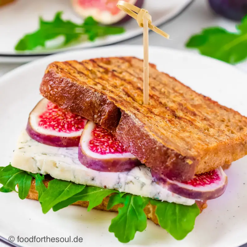 French Toast Sandwich mit Gorgonzola und Feigen