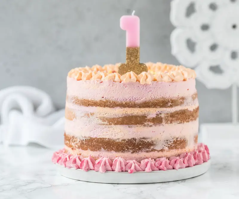 Cake Smash Torte 1. Geburtstag mit Kerze Sahnetorte Naked Cake