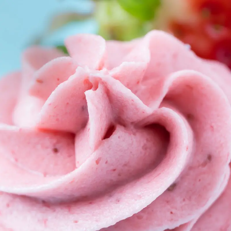 Fruchtige Erdbeer Buttercreme - food for the soul