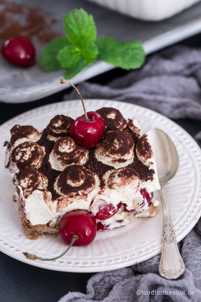 Schwarzwälder Kirsch Tiramisu mit Kirschwasser