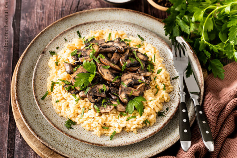Pilzrisotto mit Champignons und Parmesan