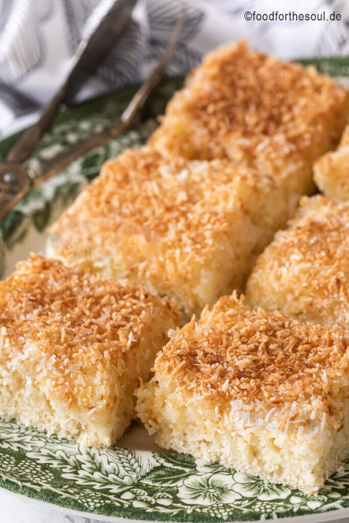 Buttermilchkuchen mit Kokos vom Blech