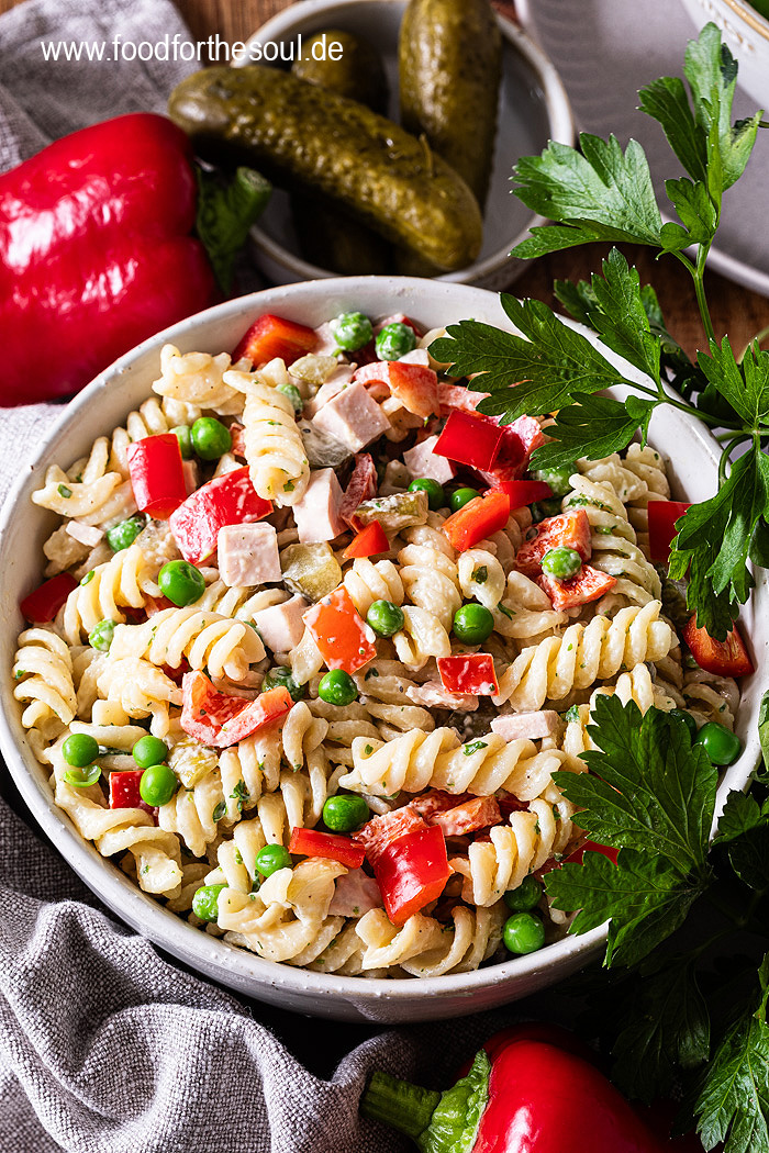 Nudelsalat mit Mayo - bester Pasta Salat