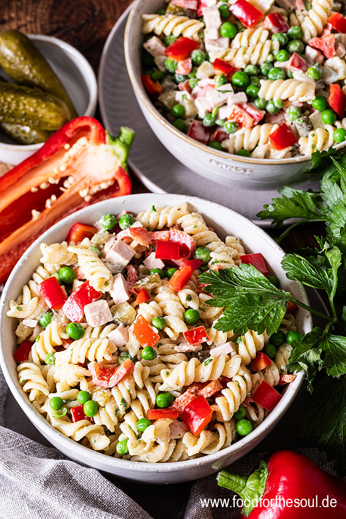 Nudelsalat mit Mayo - bester Pasta Salat