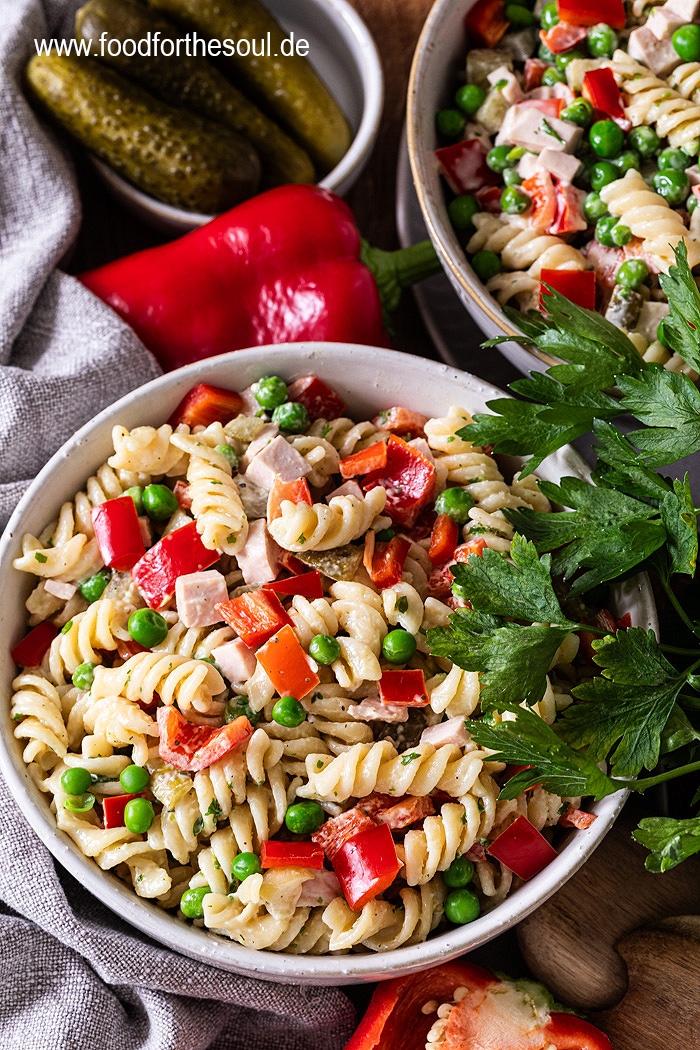 Nudelsalat mit Mayo - bester Pasta Salat