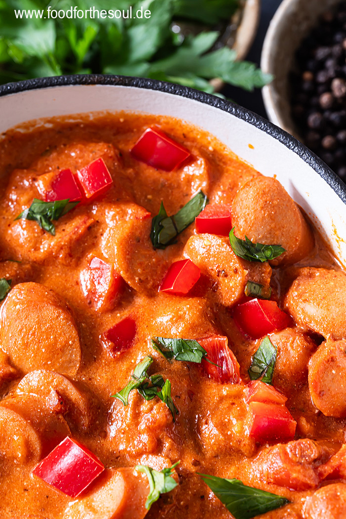 Würstchengulasch Rezept - einfach und schnell selber machen