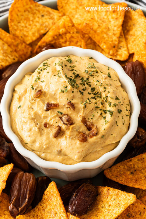 Dattel Curry Dip mit Frischkäse - auch als Aufstrich