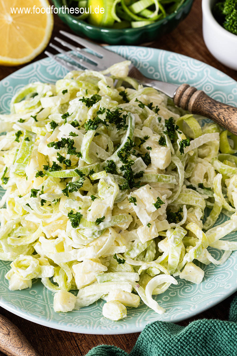 Omas Lauchsalat mit Apfel - Porreesalat