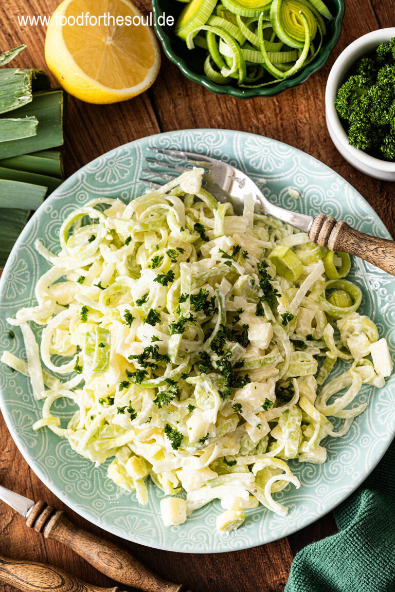 Omas Lauchsalat mit Apfel - Porreesalat