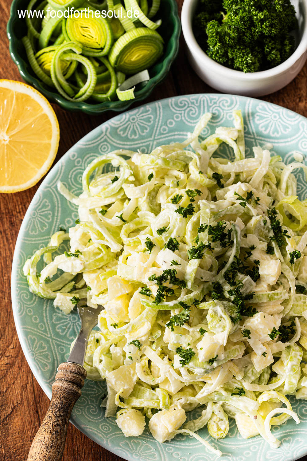 Omas Lauchsalat mit Apfel - Porreesalat