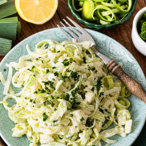 Omas Lauchsalat mit Apfel - Porreesalat