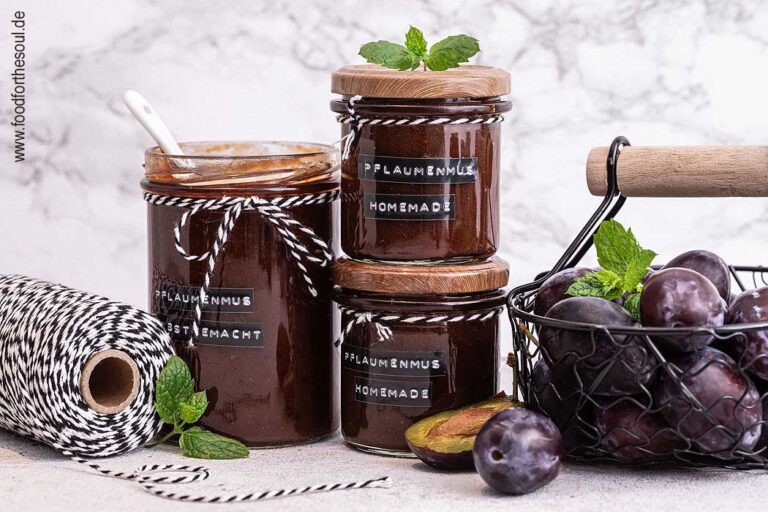 Pflaumenmus im Backofen nach Omas Rezept - Zwetschgenmus