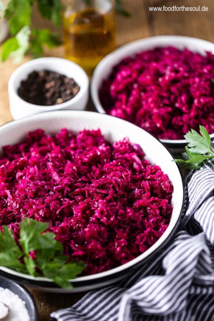 German Red Cabbage Salad in a bowl garnished with parsley