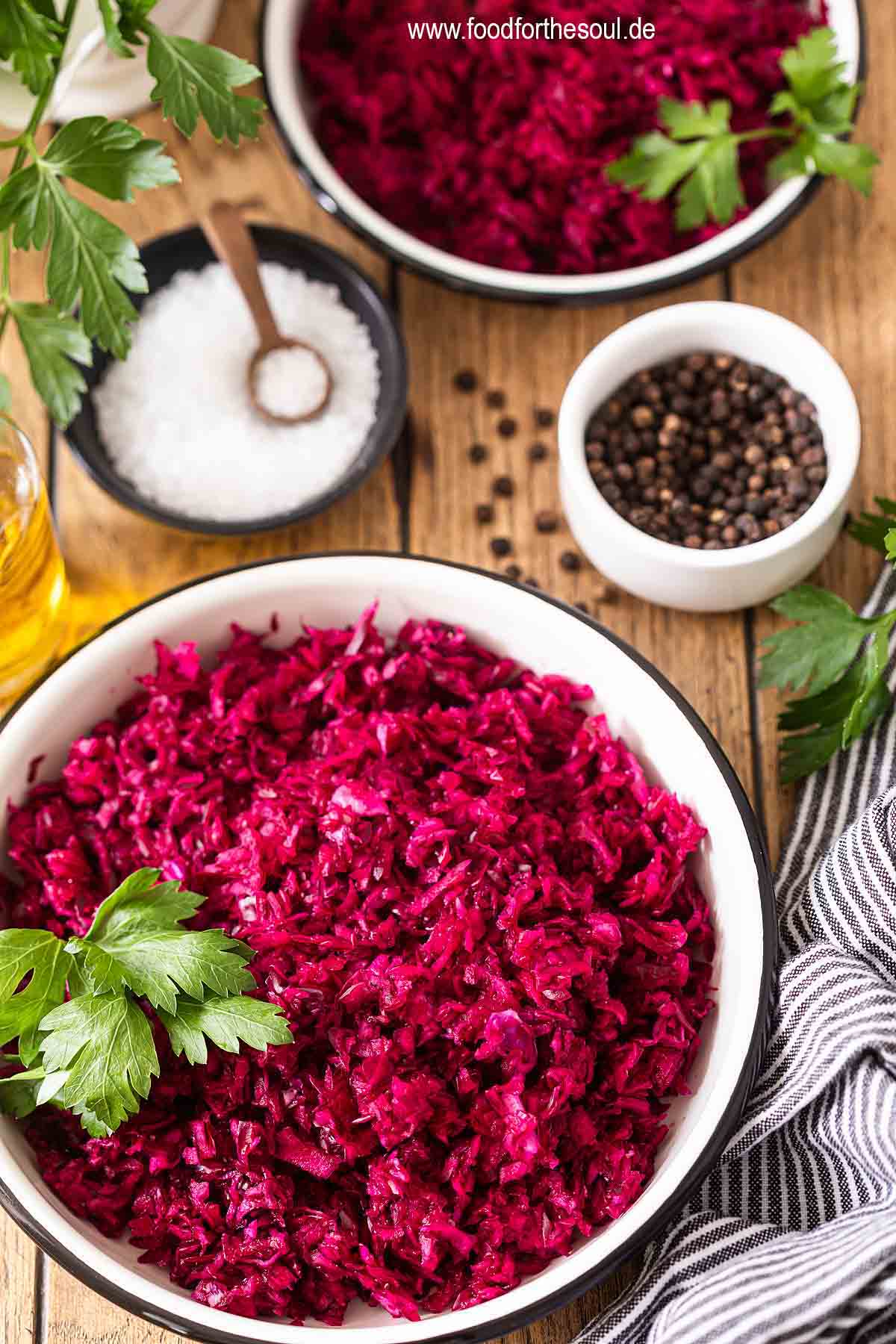 German Red Cabbage Salad in a bowl garnished with parsley