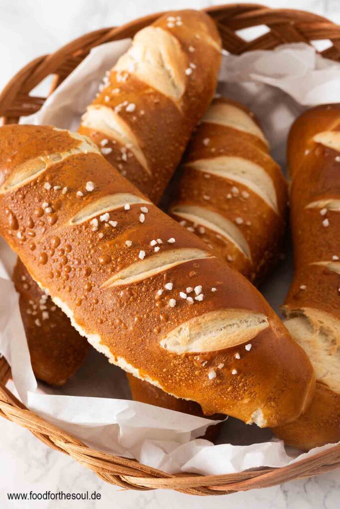 TK Laugenstangen im Airfryer | in der Heißluftfritteuse gebacken