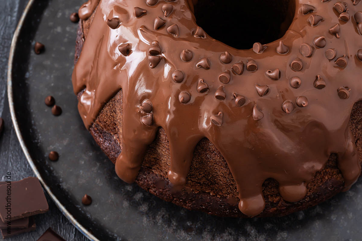 Super saftiger Paradiescreme Kuchen Schoko gebacken in der Gugelhupf-Form