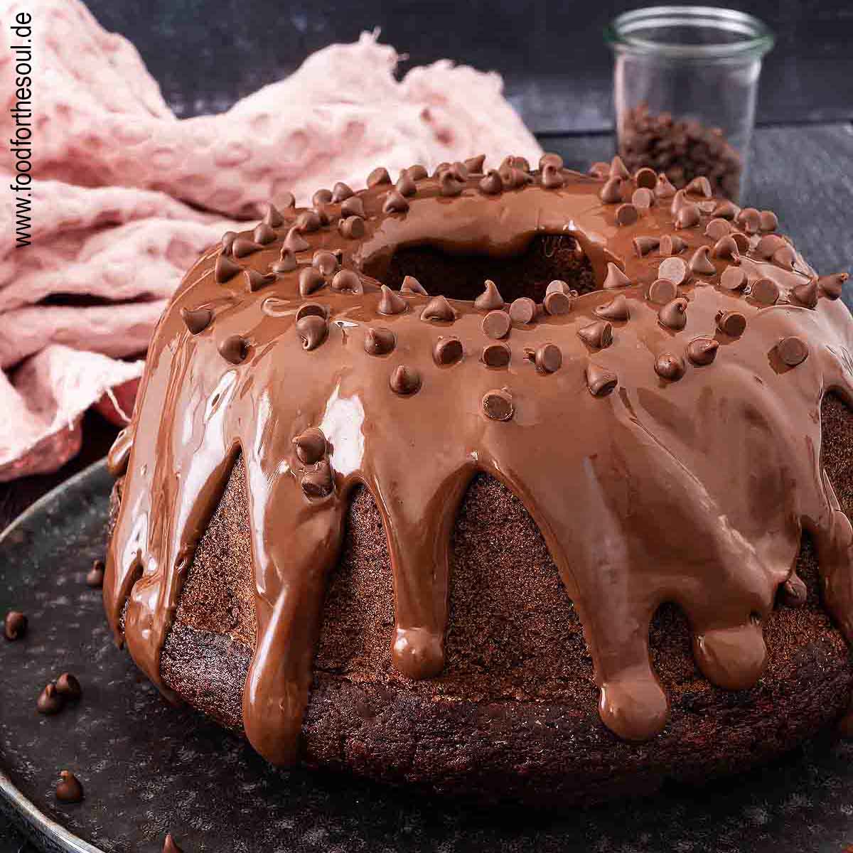 Super saftiger Paradiescreme Kuchen Schoko gebacken in der Gugelhupf-Form