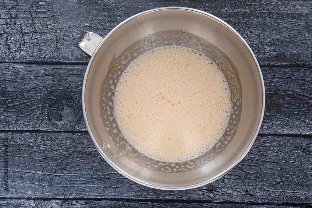 Teig für Paradiescreme Kuchen herstellen - Schritt 3
