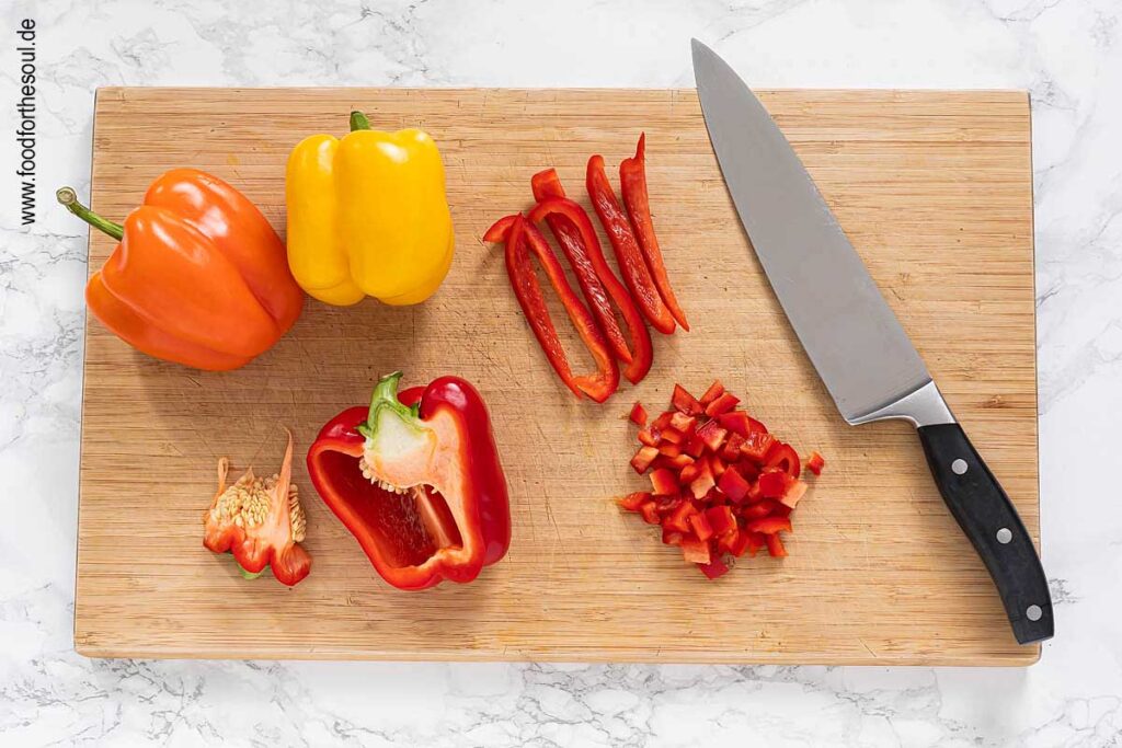 Paprika waschen und schneiden für Paprikasalat - Schritt 1