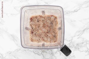 Weintrauben pürieren für Weintrauben-Marmelade - Schritt 2