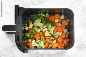 TK Gemüse zur Halbzeit schütteln - Schritt 5