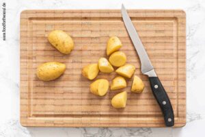 Kartoffeln halbieren - Schritt 2