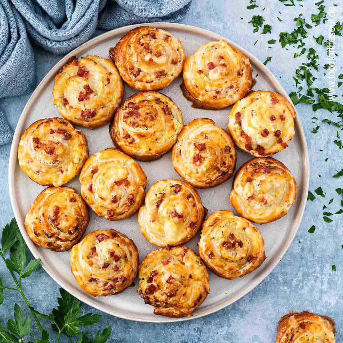 Blätterteigschnecken herzhaft