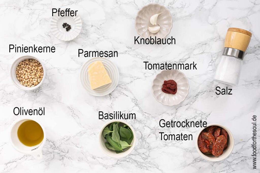 Zutaten für italienisches Tomatenpesto