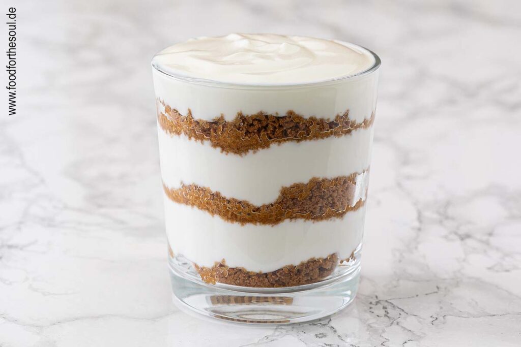 Lotus Biscoff Schichtdessert im Kühlschrsnk lagern - Schritt 3