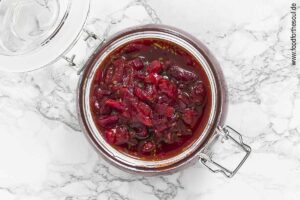 Fertiges Kirsch Chutney in Gläser füllen - Schritt 8