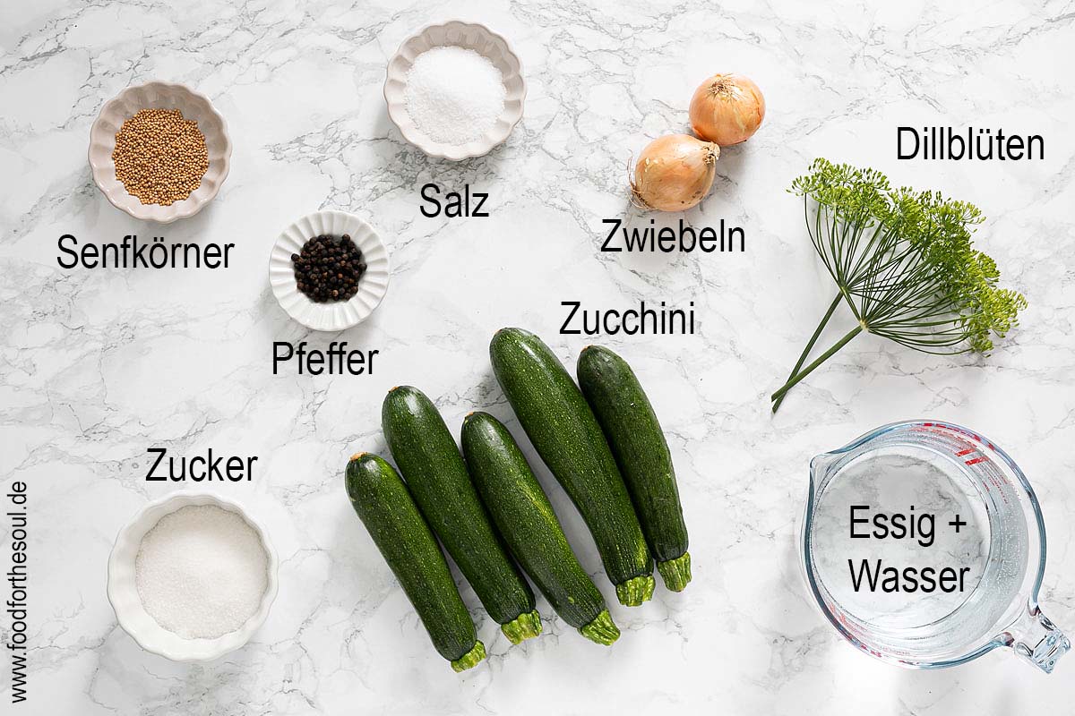Zutaten für eingelegte Zucchini