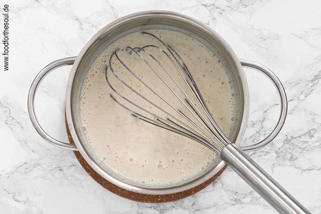 Haferflockensuppe 3 Minuten köcheln lassen - Schritt 2